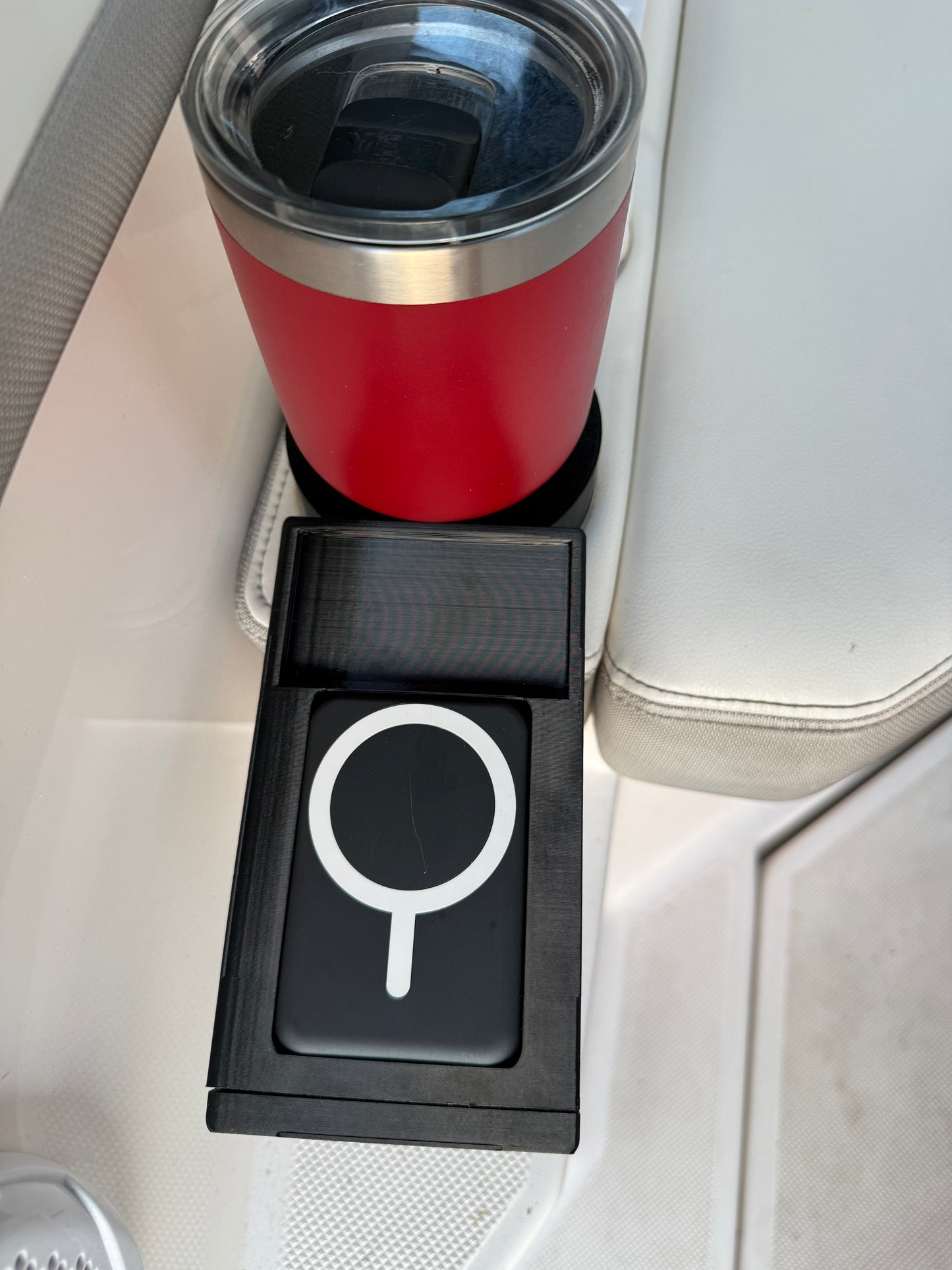 Phone holder/charger (Battery pack version)