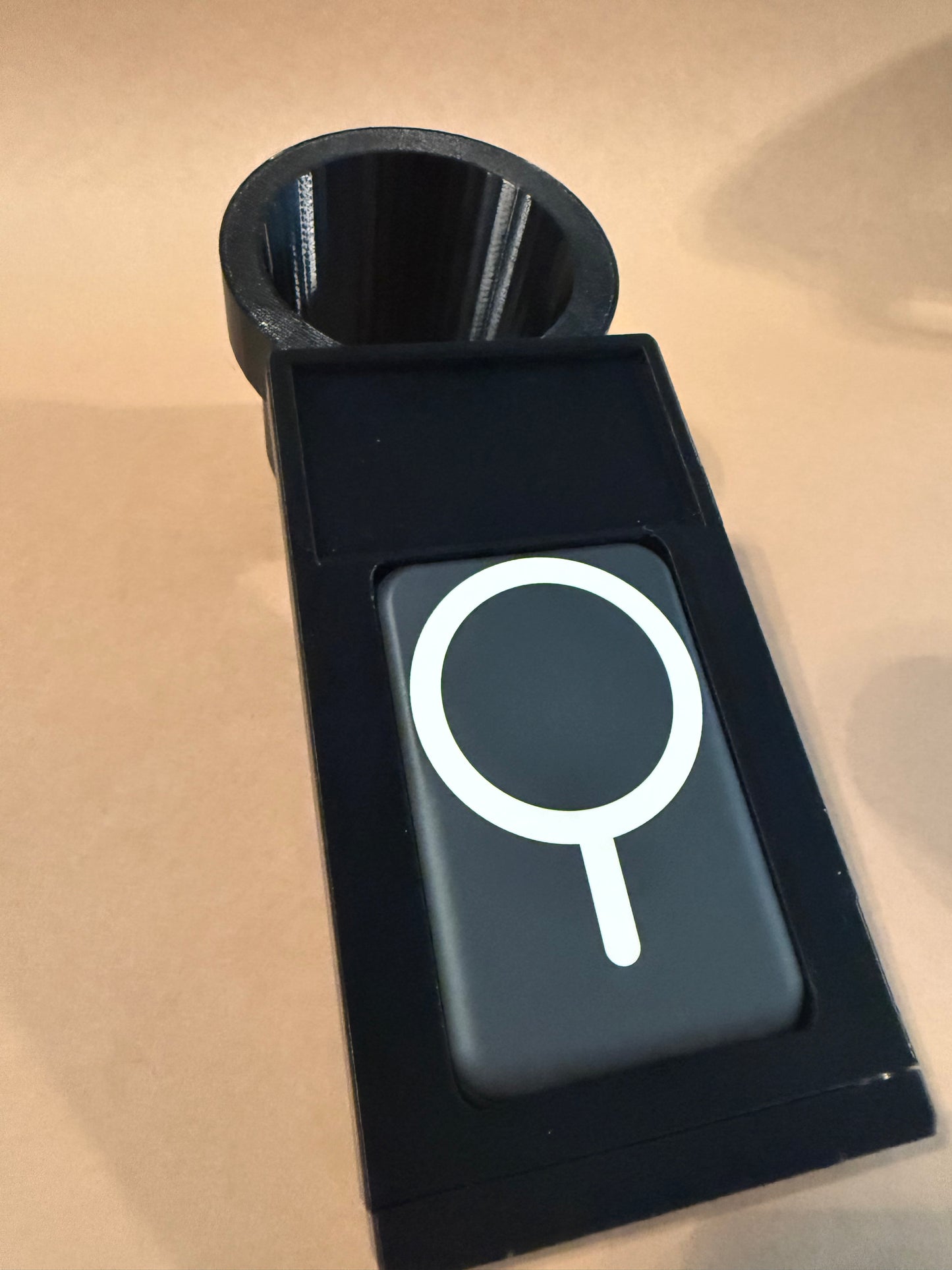 Phone holder/charger (Battery pack version)