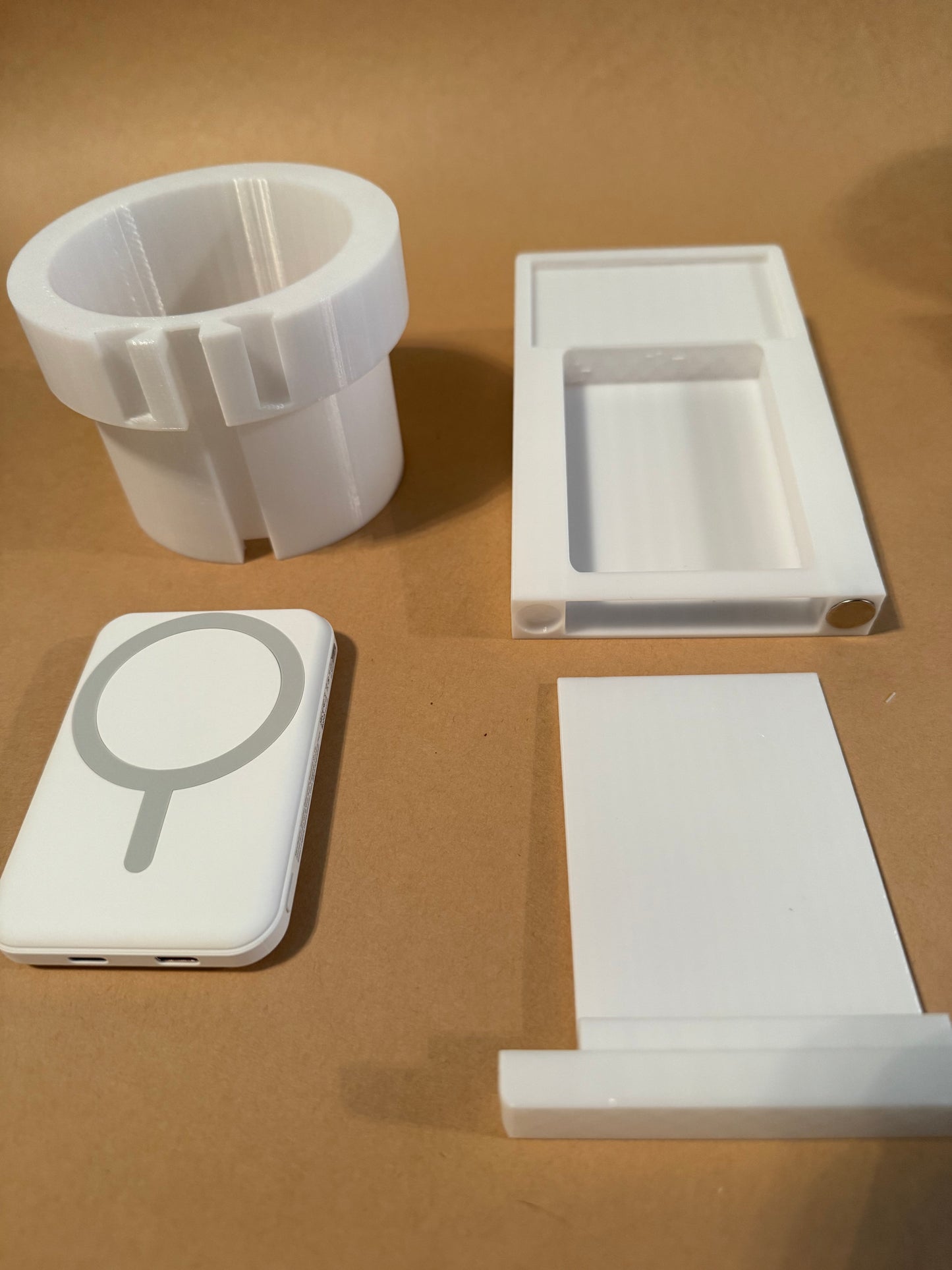 Phone holder/charger (Battery pack version)