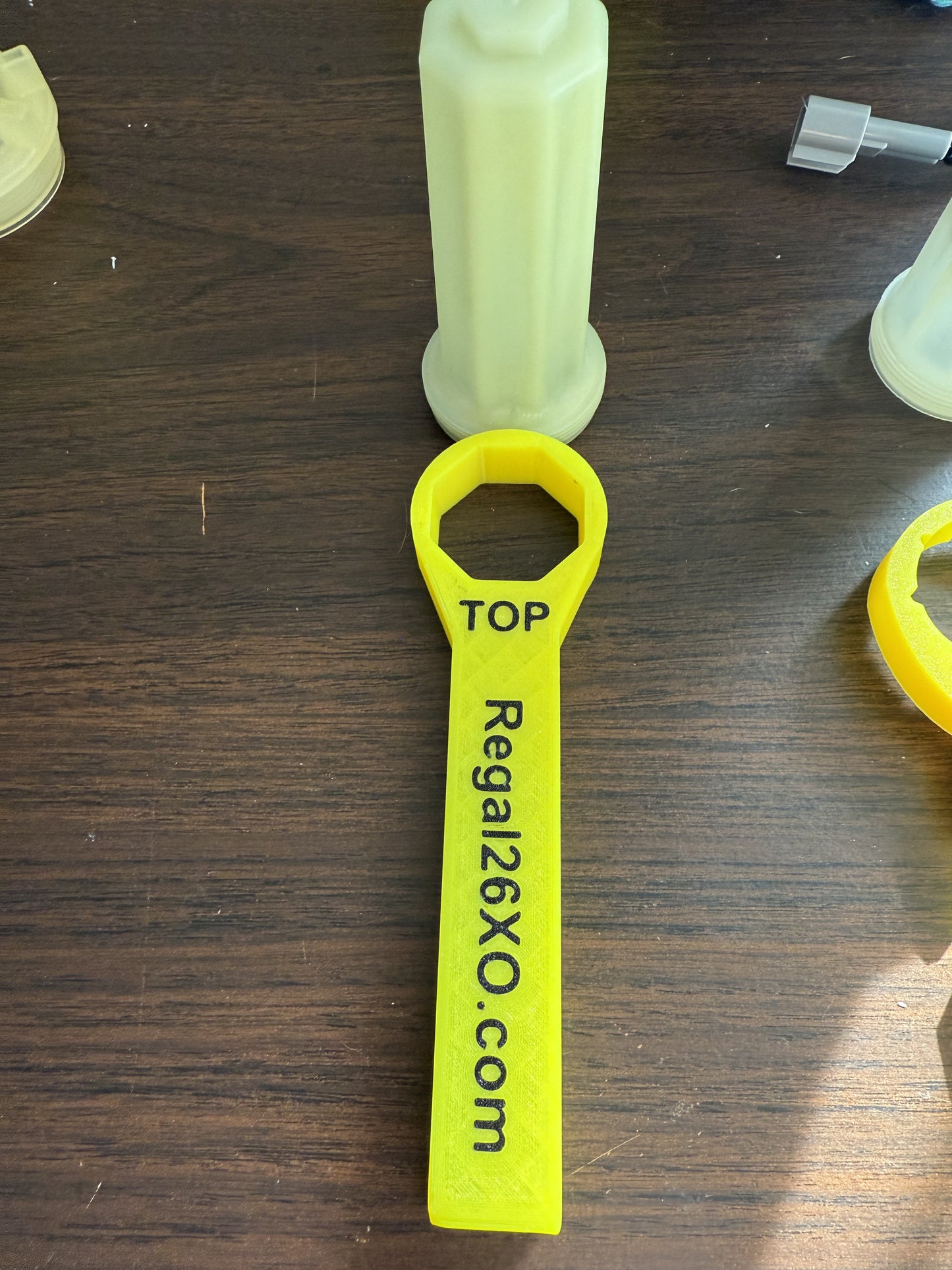 Fuel filter cup for small yamaha outboards without the sensor